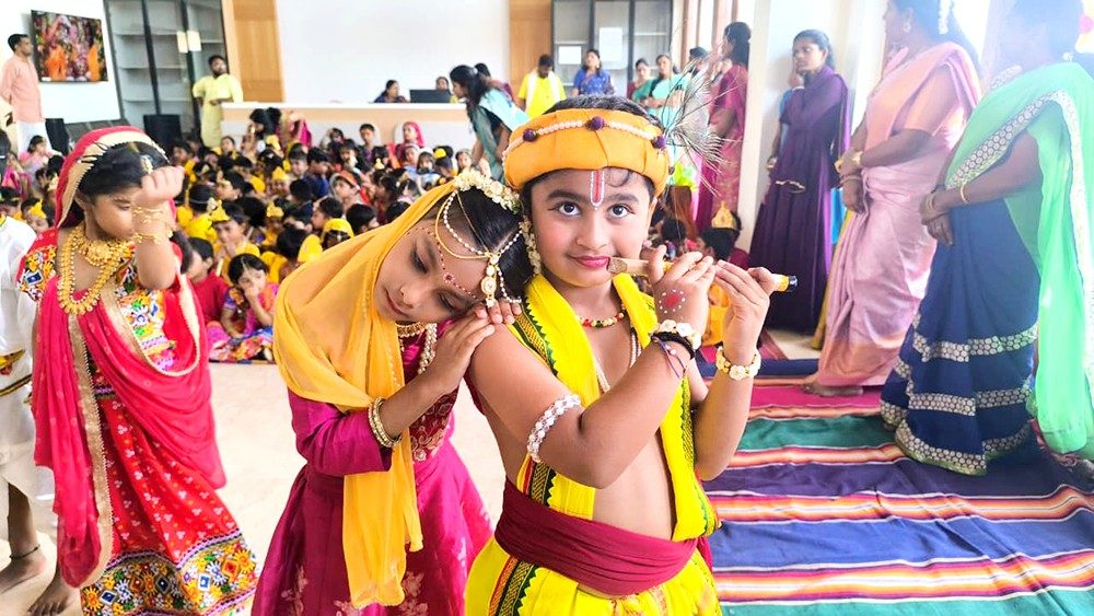 RVK – Hulimangala Celebrated Sri Krishna Janmashtami (1)