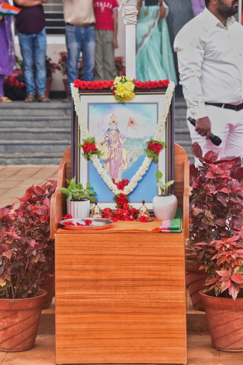 RVK – Hulimangala Marks Independence Day with Tributes to National Icons (16)
