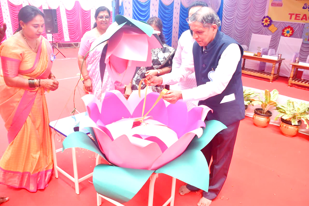 RVK – Hulimangala Observes Teachers’ Day (8)
