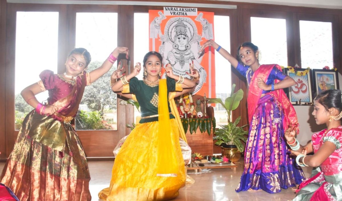 Varamahalakshmi Vrat Celebrated at RVK - Hulimangala (5)